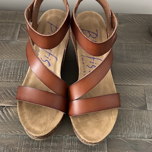 Blowfish Malibu Women's Hapuku Wedge Sandal - Picture 2 of 10